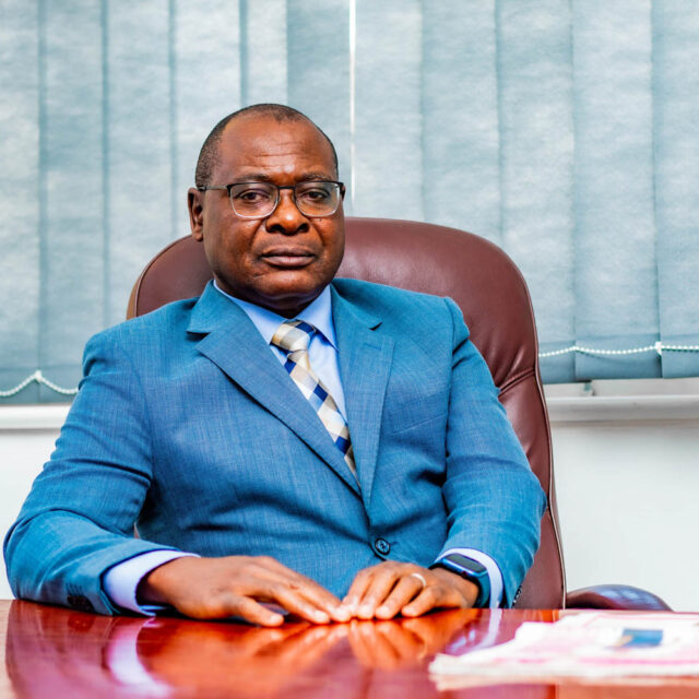 Dr. Oliver Mtasa